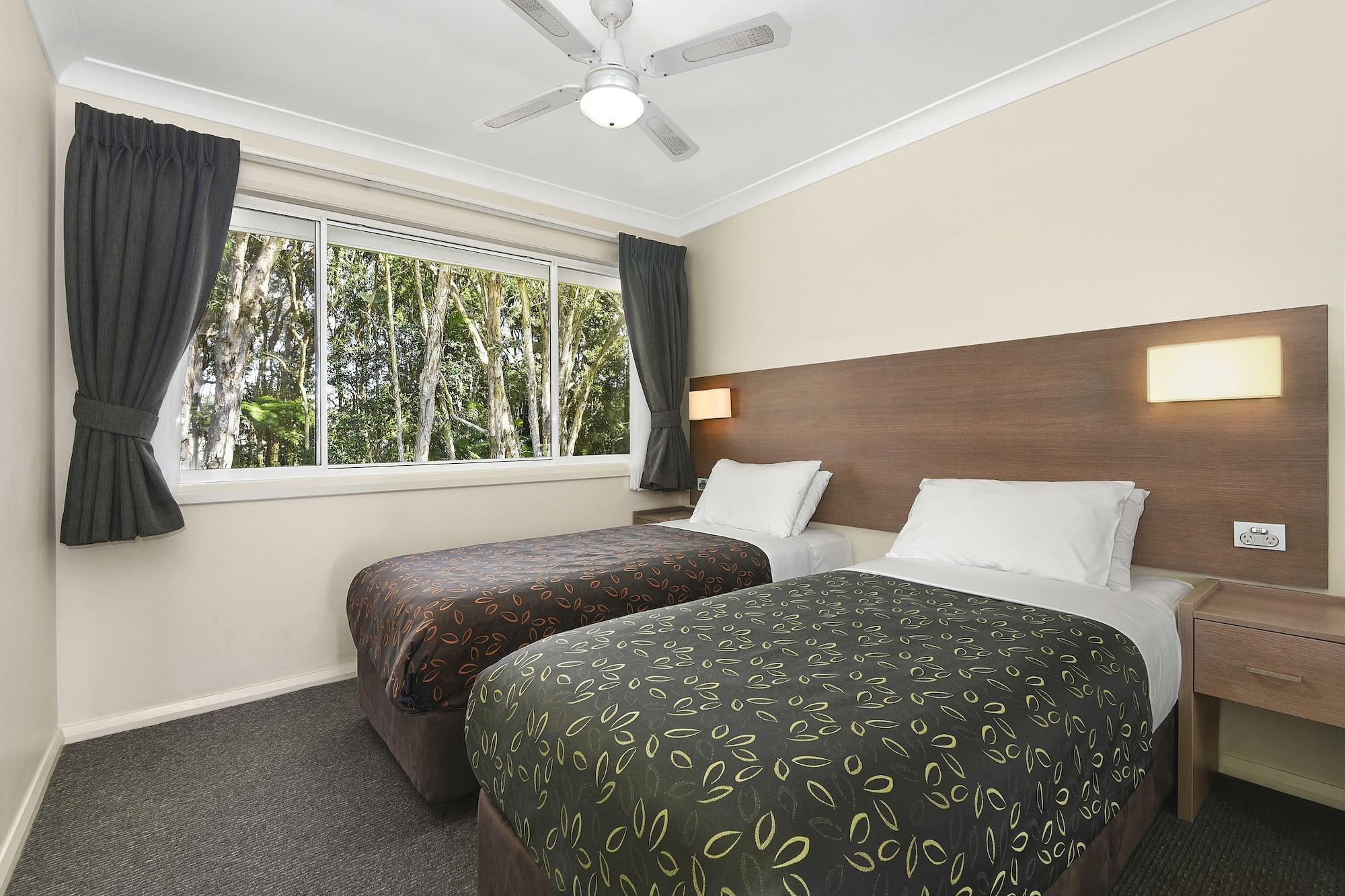 Flynns On Surf Beach Villas Порт-Маккуори Экстерьер фото